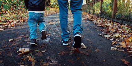 Vater Sohn Familie wandern